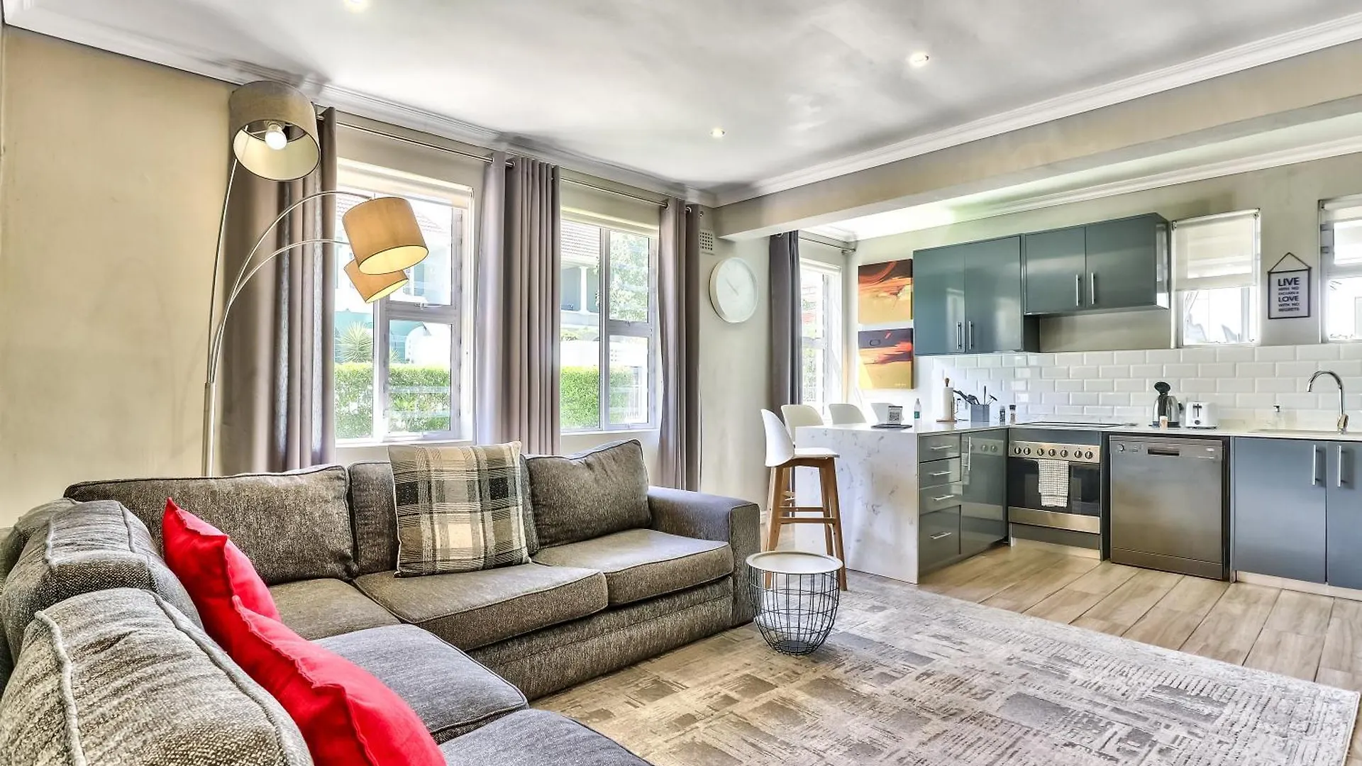 Apartment On Graham Cape Town