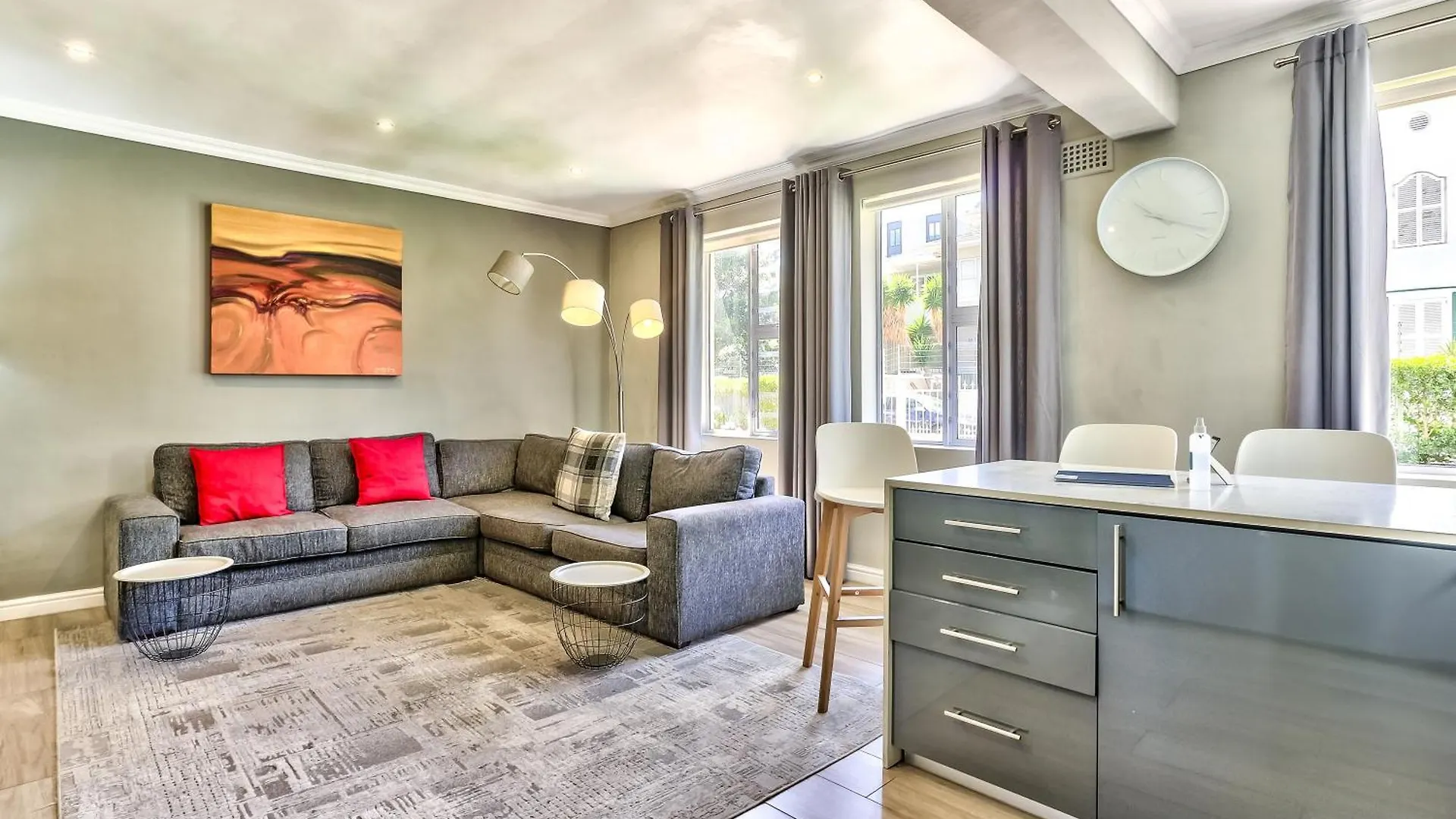 Apartment On Graham Cape Town 0*,  South Africa